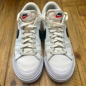 Nike Women’s Court Legacy Lift 7